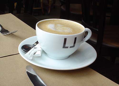cafe_lat